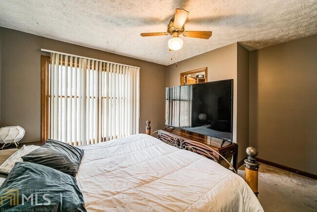 Foto del edificio - 12 Brookside Ct