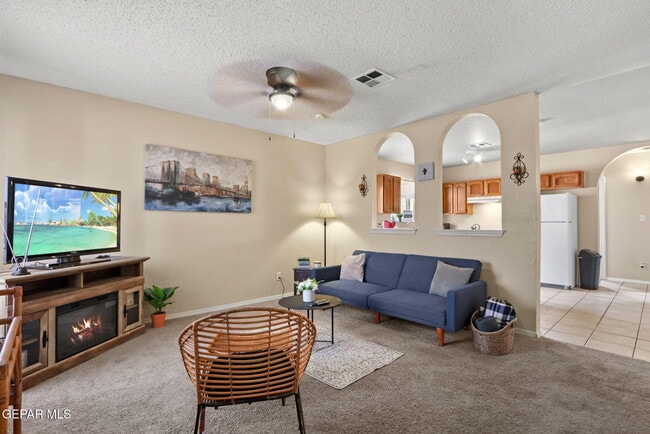 Building Photo - 11556 Tony Ponce Dr
