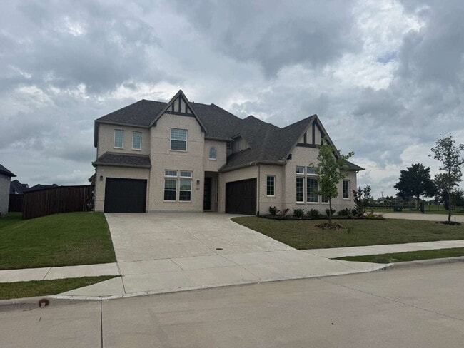 Building Photo - 1927 Pebble Ln