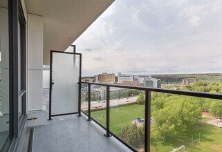 3BT1-NW - Balcony - UXBorough Living