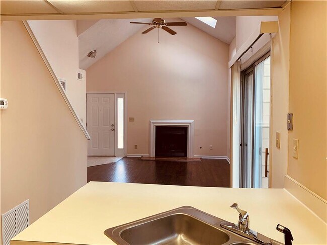 Foto del edificio - 2665 Windy Hill Rd SE