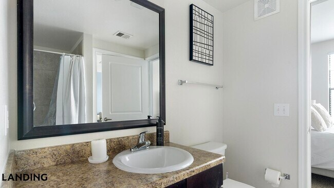 Building Photo - 14580 Crosby Fwy