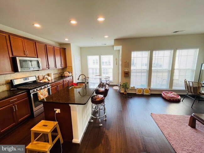 Building Photo - 42699 Wardlaw Terrace