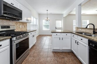 Building Photo - 150 S Star Ridge Cir