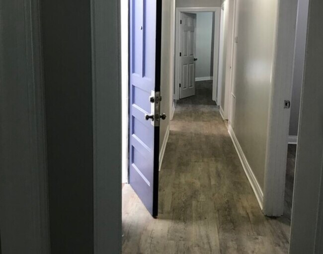 Pasillo principal - 511 W 62nd St