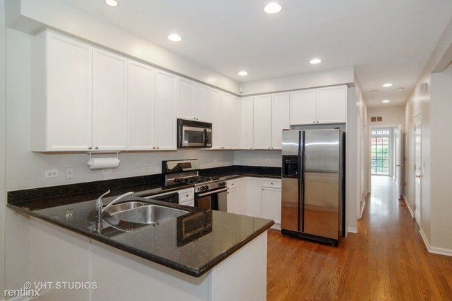 Building Photo - 1 br, 1 bath Condo - 3026 N Seminary Ave