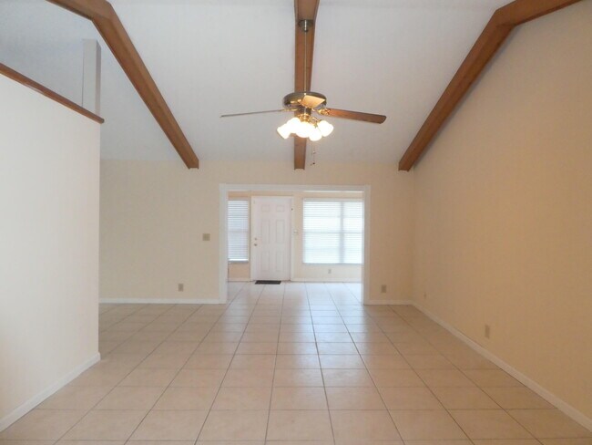 Foto del edificio - 7801 NW 3rd Ct