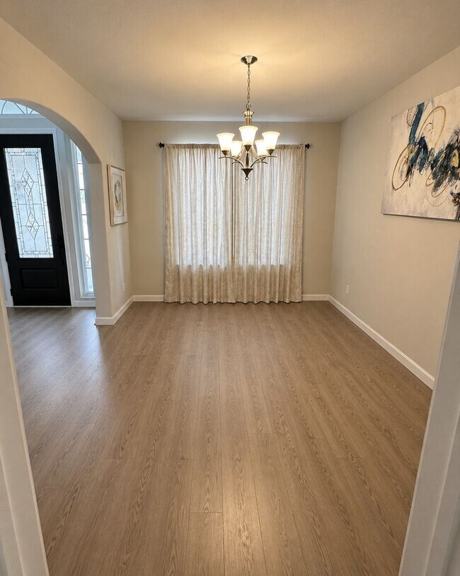 Building Photo - 221 Ashley Way