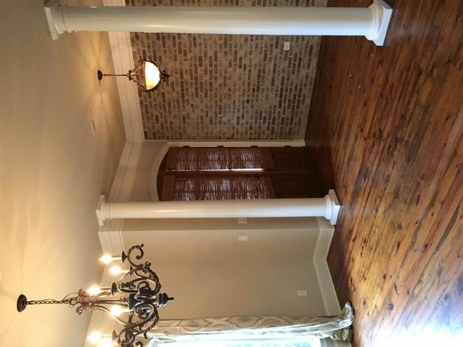 Building Photo - 804 Beaumont Dr