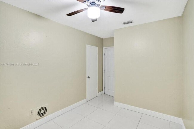 Foto del edificio - 4 bedroom in North miami FL 33162