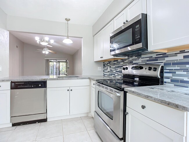 Building Photo - 4528 Nettle Creek Ct