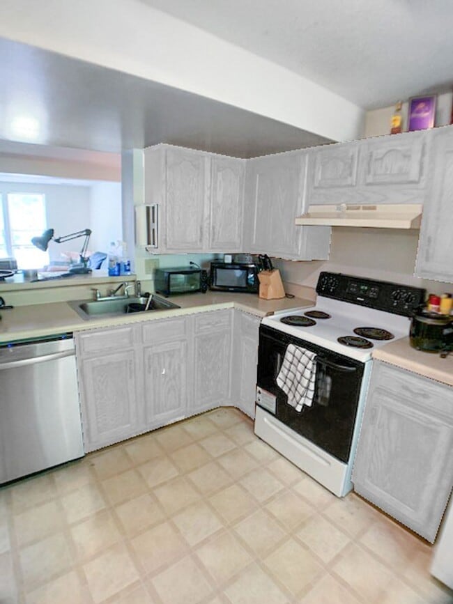 Foto del edificio - 4210 Sterlingworth Dr