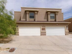 Building Photo - 4704 Pistolero Ln