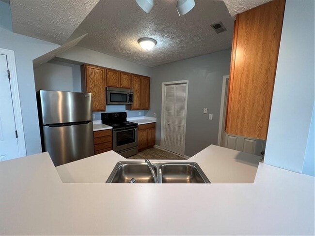 Building Photo - 11452 Enclave Blvd