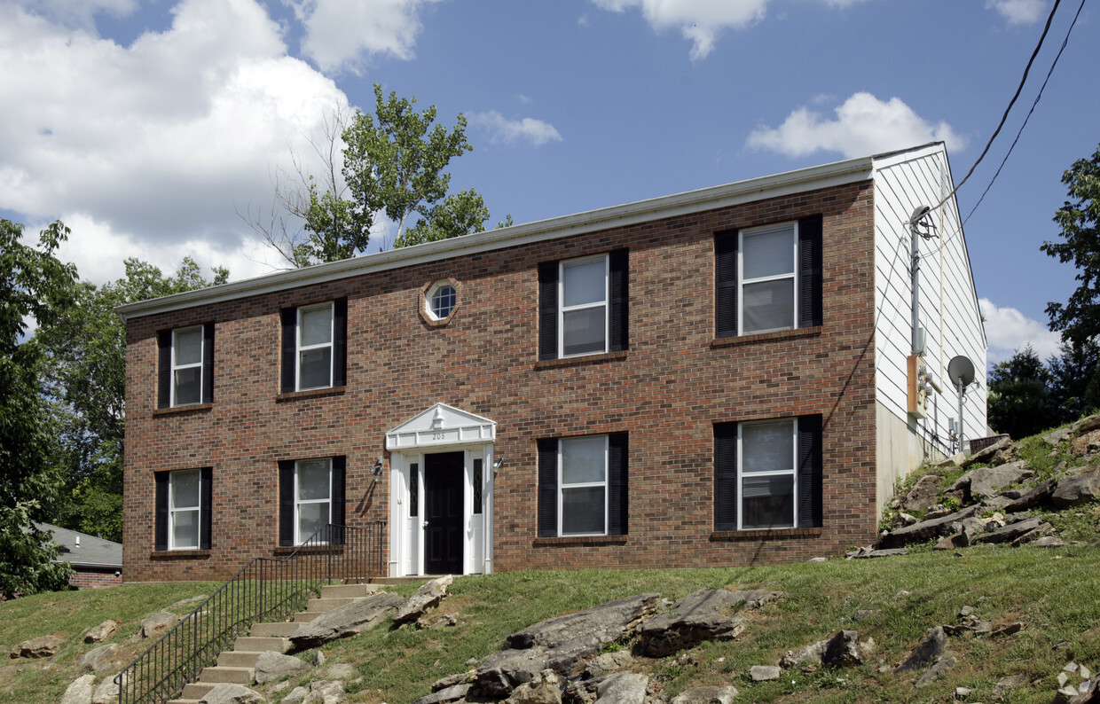 Primary Photo - Sunset View Apartments