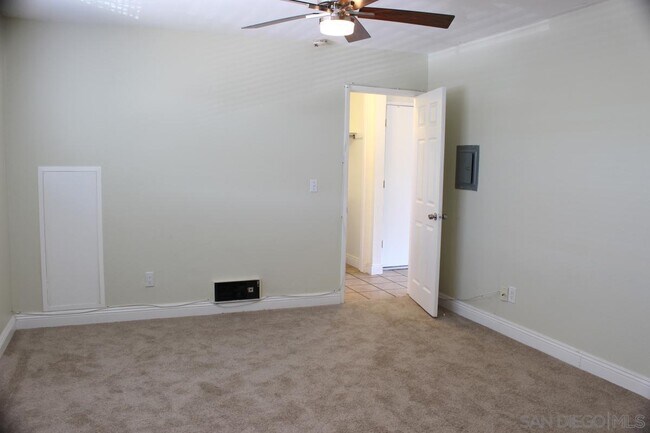 Building Photo - 9522 Carroll Canyon Rd