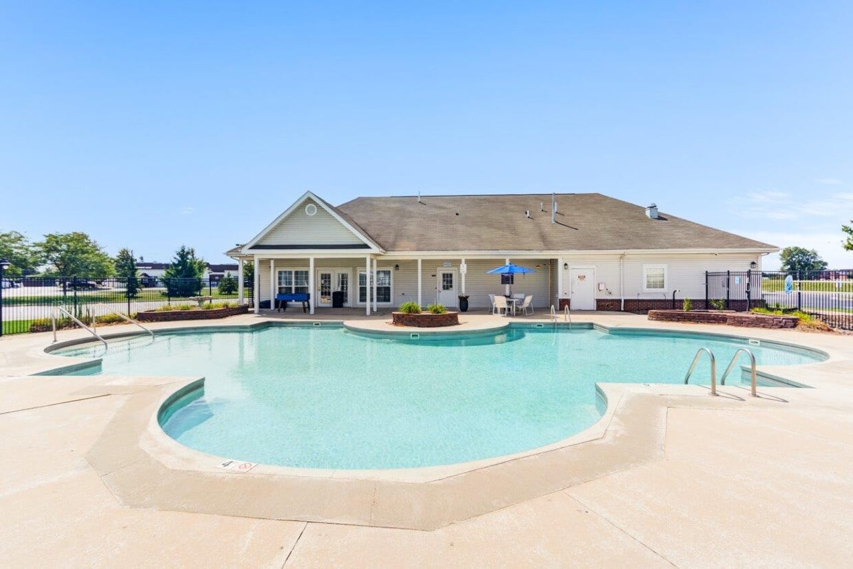 Primary Photo - Lake Pointe Apartment Homes