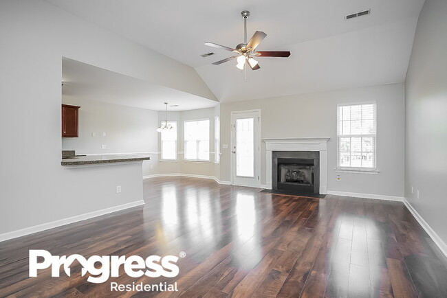 Building Photo - 1026 Saddle Wood Dr