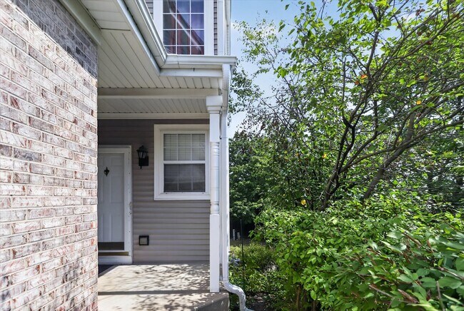 Foto del edificio - 533 Cherry Hill Ct
