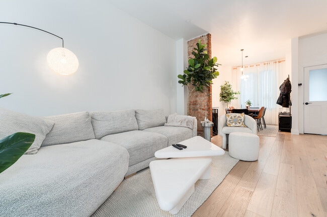 Building Photo - 286 Euclid Ave