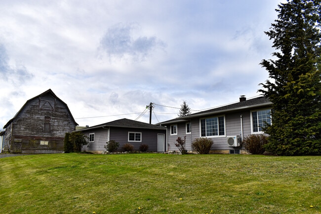 Building Photo - 3465 Halverstick Rd