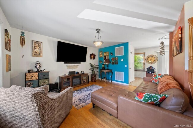 Foto del edificio - 108 S Hillside Ave