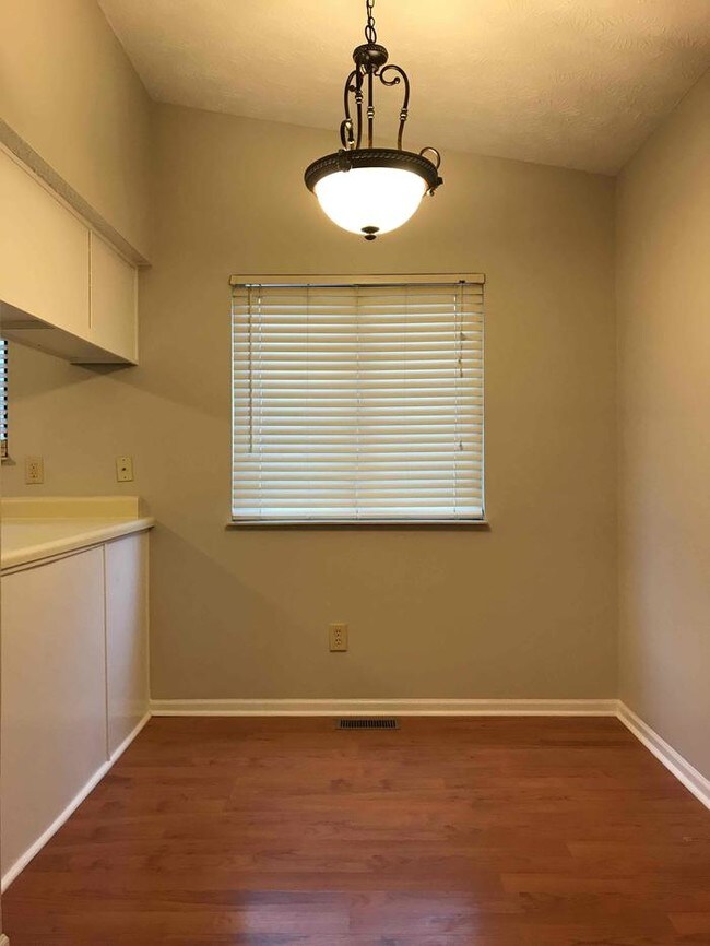 Building Photo - 5635 Liberty Creek Dr E