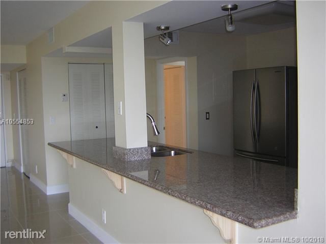 Building Photo - 2 br, 2 bath  - 200 Leslie Dr Apt 710