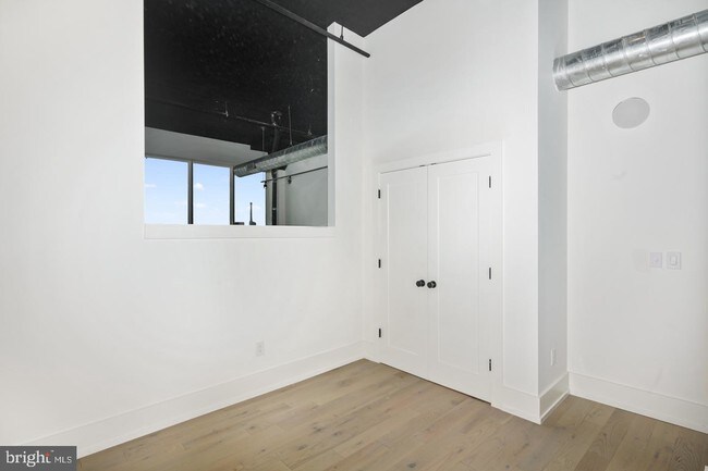 Building Photo - 1218 Snyder Ave