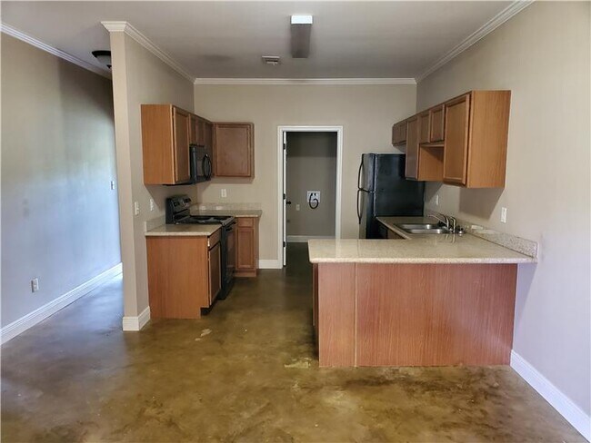 Building Photo - 145 Westfields Cr