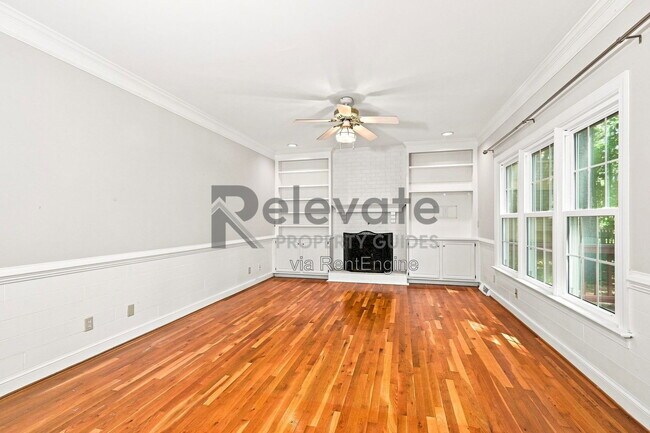 Foto del edificio - 13215 Hollyhock Ct