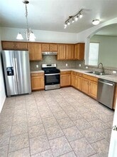 Building Photo - 2419 Allred Dr