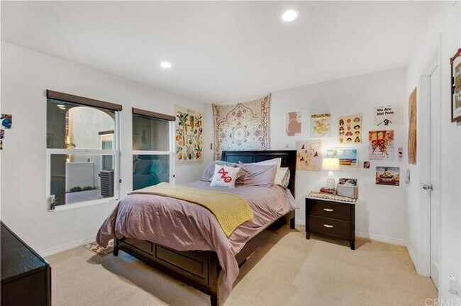 Jr Master Bedroom - 1530 W 1st St