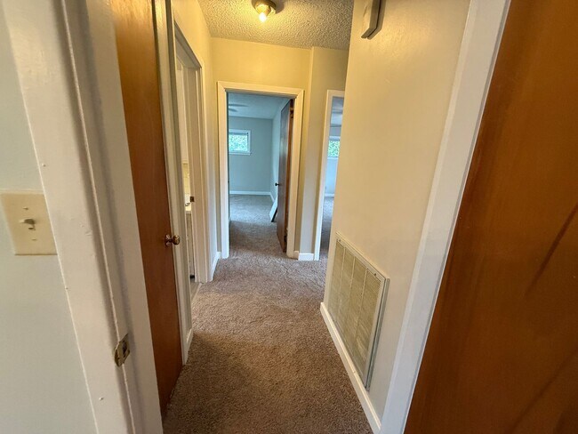 Foto del edificio - Great 3 bed 2 bath