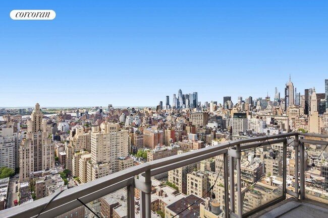 Foto del edificio - 60 E 8th St
