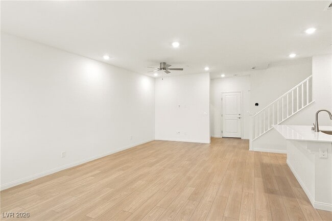 Building Photo - 2764 V. Napoli