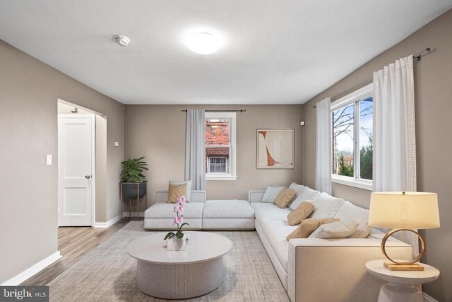 Building Photo - 2412 18th St SE