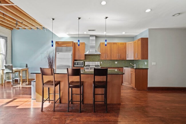 Building Photo - 96 South St