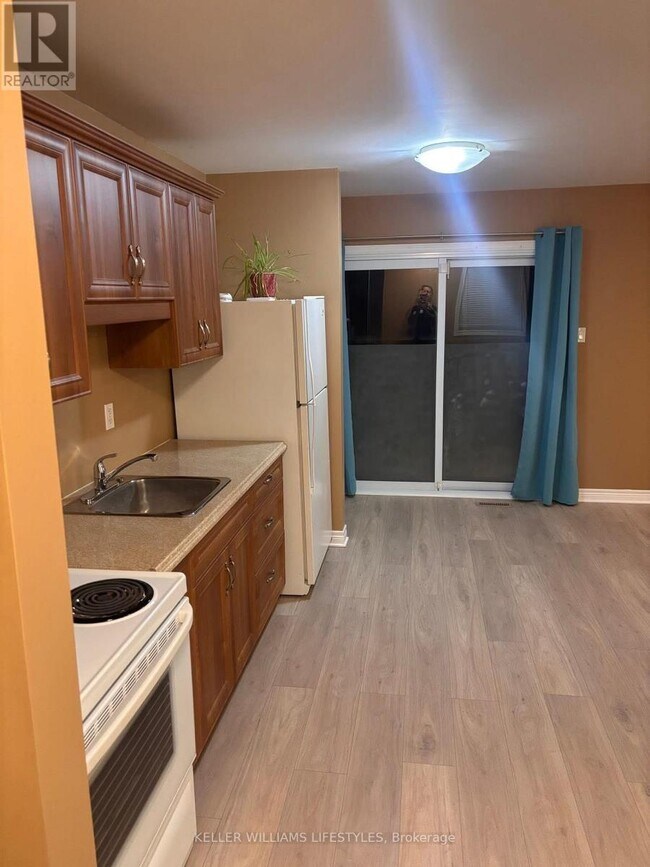 Photo du bâtiment - 1200 Hamilton Rd