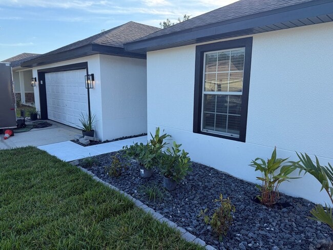 Foto del edificio - Remodeled Single Family Home in Hunter's Ridge Ormond Beach