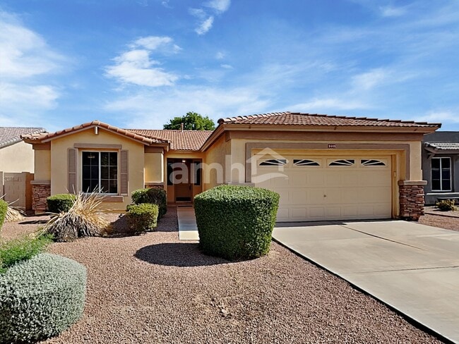 Building Photo - 3443 E Santa Fe Ln