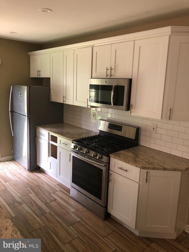 Foto del edificio - 726 E 18th St