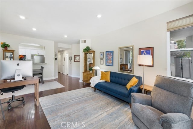 Foto del edificio - 2 Vía Entrada