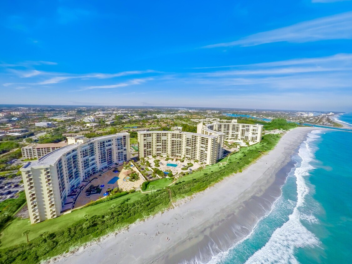 Foto principal - 200 Ocean Trail Way