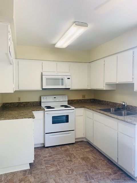 Foto del edificio - 1920 Peyton Ave