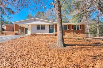 Building Photo - 2301 Mura Dr