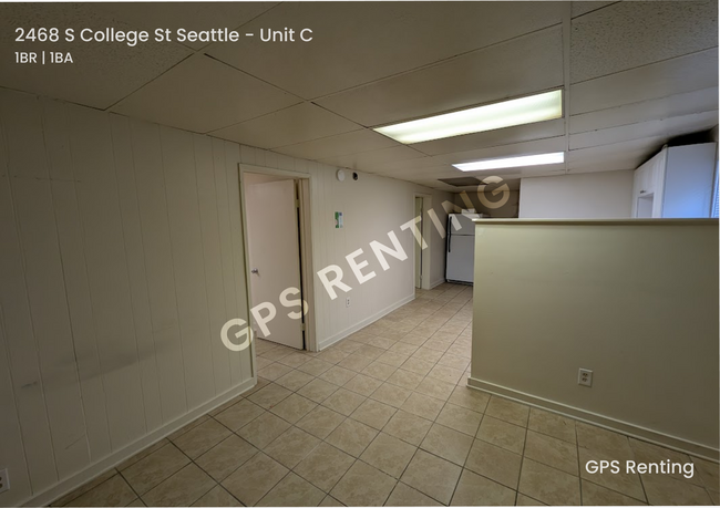 Building Photo - 2468 S College St