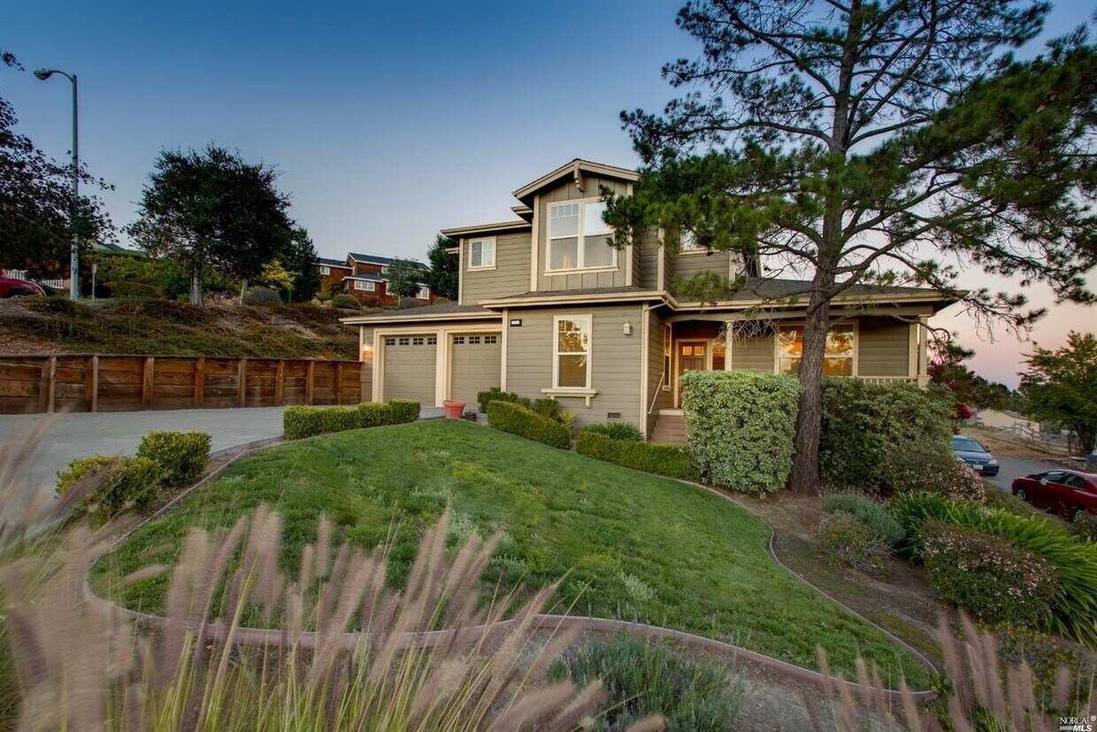 5 Dorenfeld Ct, Petaluma, CA 94952 House for Rent in Petaluma, CA