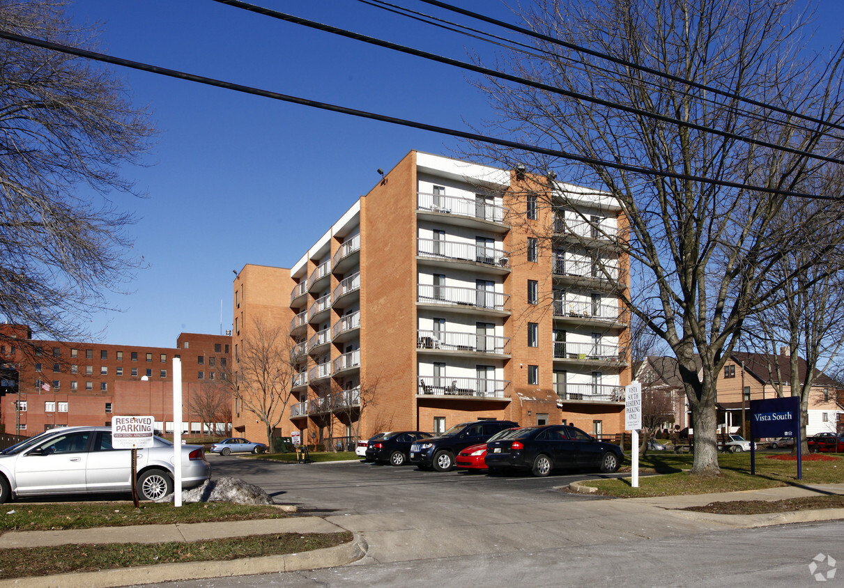 Primary Photo - Vista South Apartments