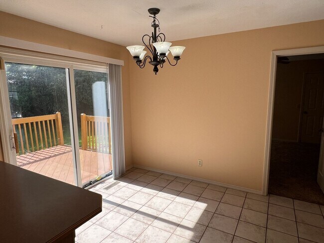 Foto del edificio - 4 Bedroom Home in SE Springfield!